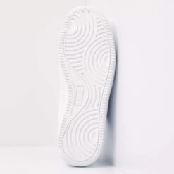 AURA - Low-Tops - Men -Nike-winkel B51 3611 05 BOTTOM