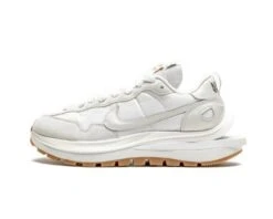 Nike Vaporwaffle Sacai Sail Gum